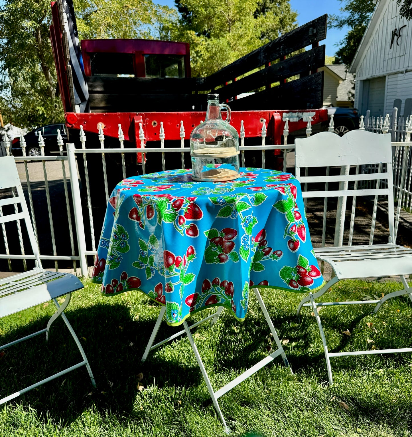 Round Light Blue Strawberry Oilcloth Tablecloths