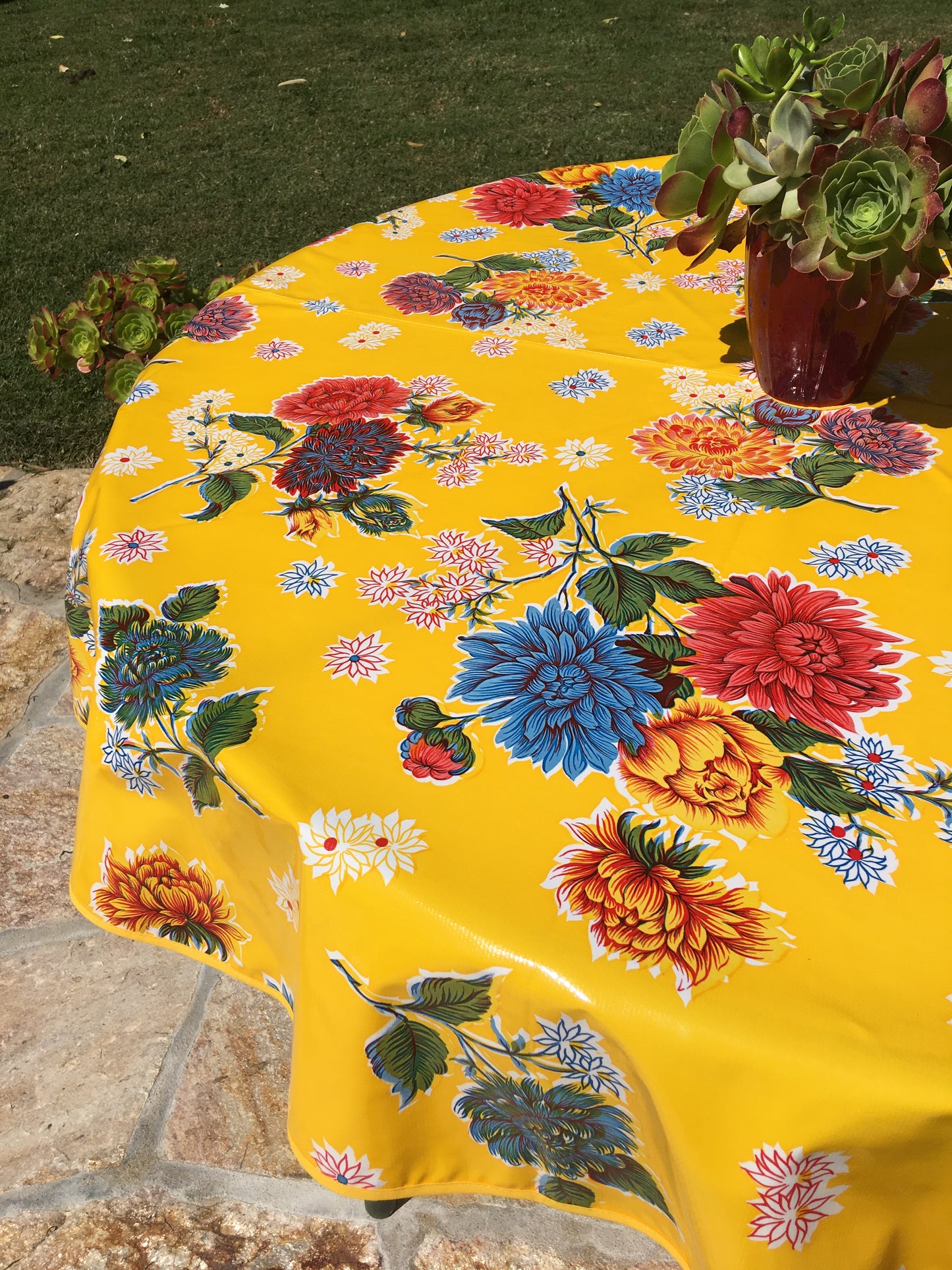 Round Yellow Mums Oilcloth Tablecloths