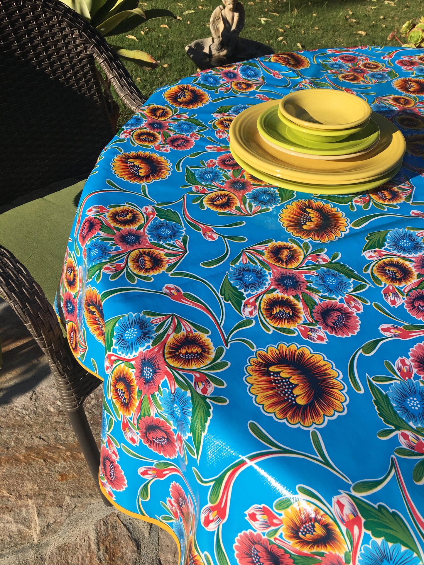 Round Light Blue Spring Bloom Oilcloth Tablecloths
