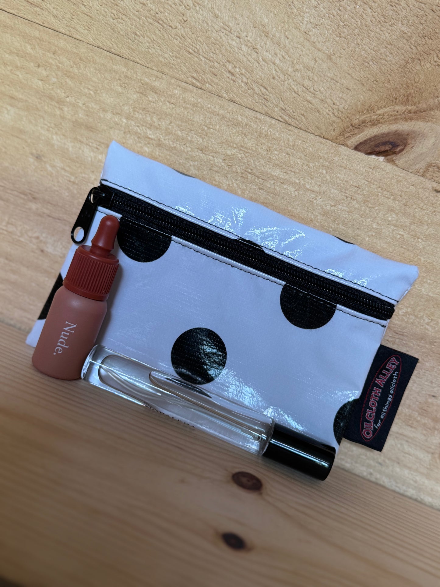 Black Chantilly Oilcloth with Confetti Combination  Set - Mini Cosmetic Bag & Small Pouch