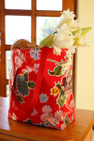 Oilcloth Insulated Lunch Bag - White Cherry – Oilcloth Alley