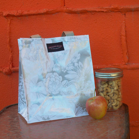 Oilcloth Lunch Tote - Silver Chantilly